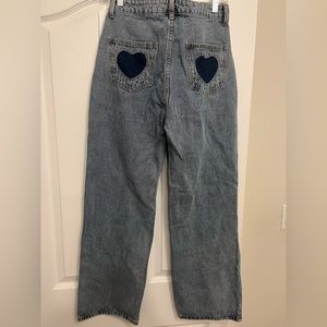 Heart-Botton Straight-Leg Light-Wash Jeans